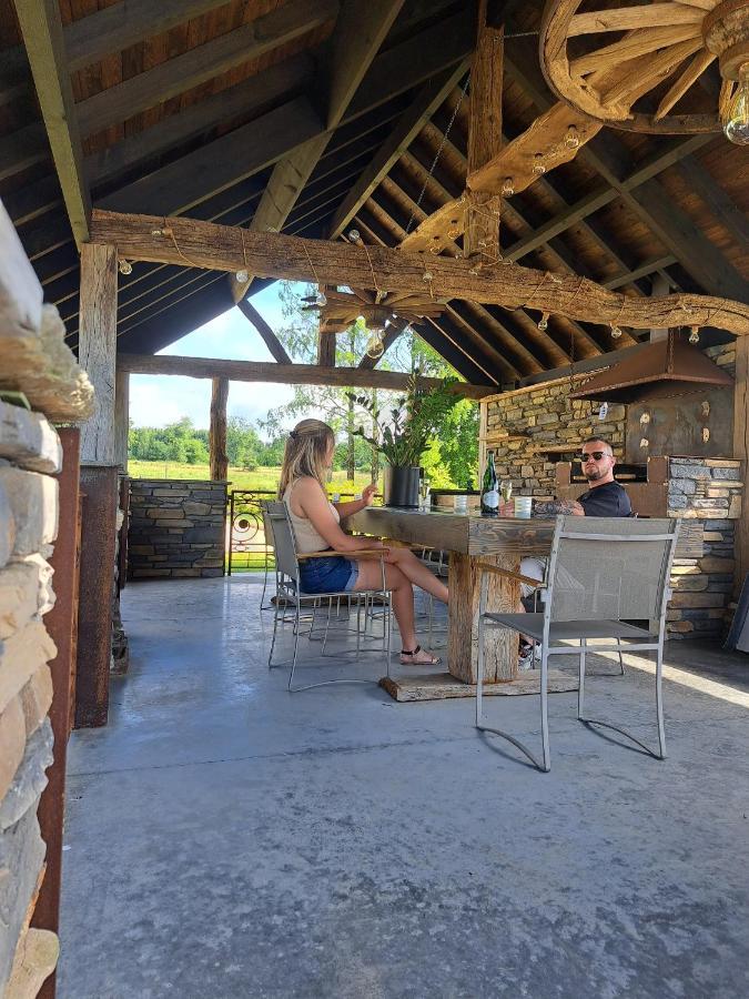Gite Les 3 Pierres Houffalize Exterior foto